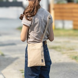 BRILLIANT COLORS Canvas Shoulder Bag, Women's, Small, Canvas, Vertical, Fabric, Made in Japan, Sacoche S (Light Beige)
