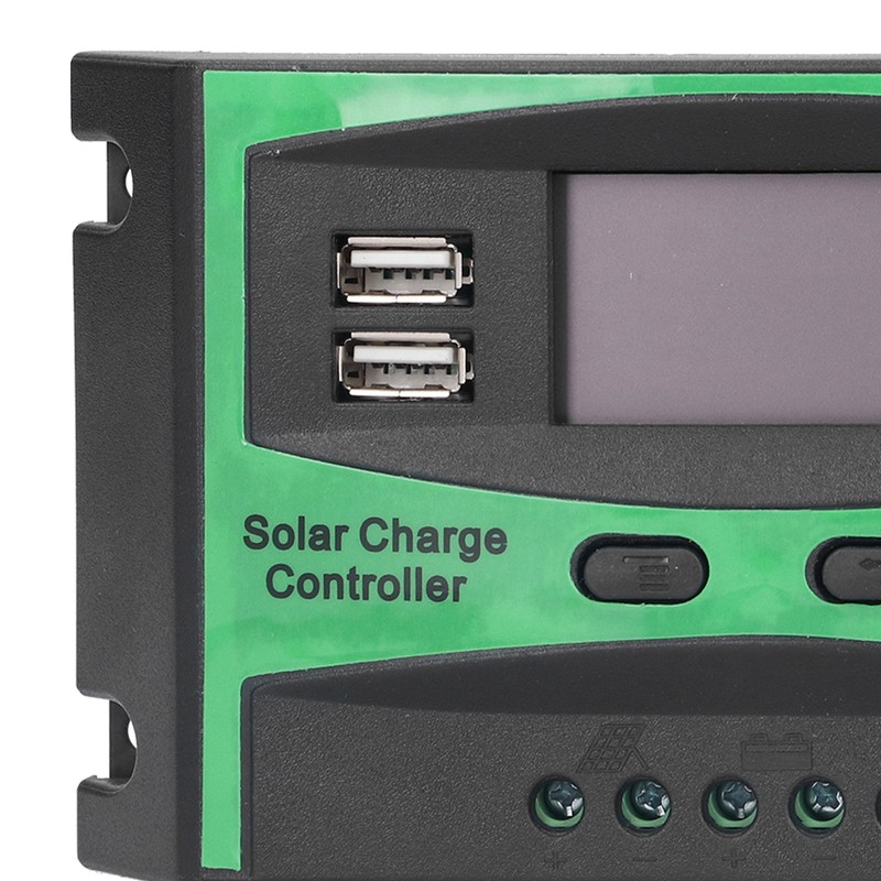 Solar Charge Controller Photovoltaic Discharge PWM Control Regulator 12‑24V 30A