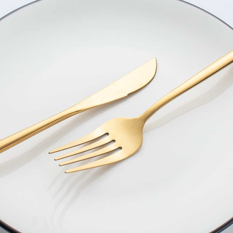 24Pcs Gold Silverware Set Knife Fork Spoon Rustproof Stainless Steel