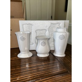 Southern Living at Home NEW Southern Living Home White Petite Bud Vases Set of 3 Flower Ceramic Pottery