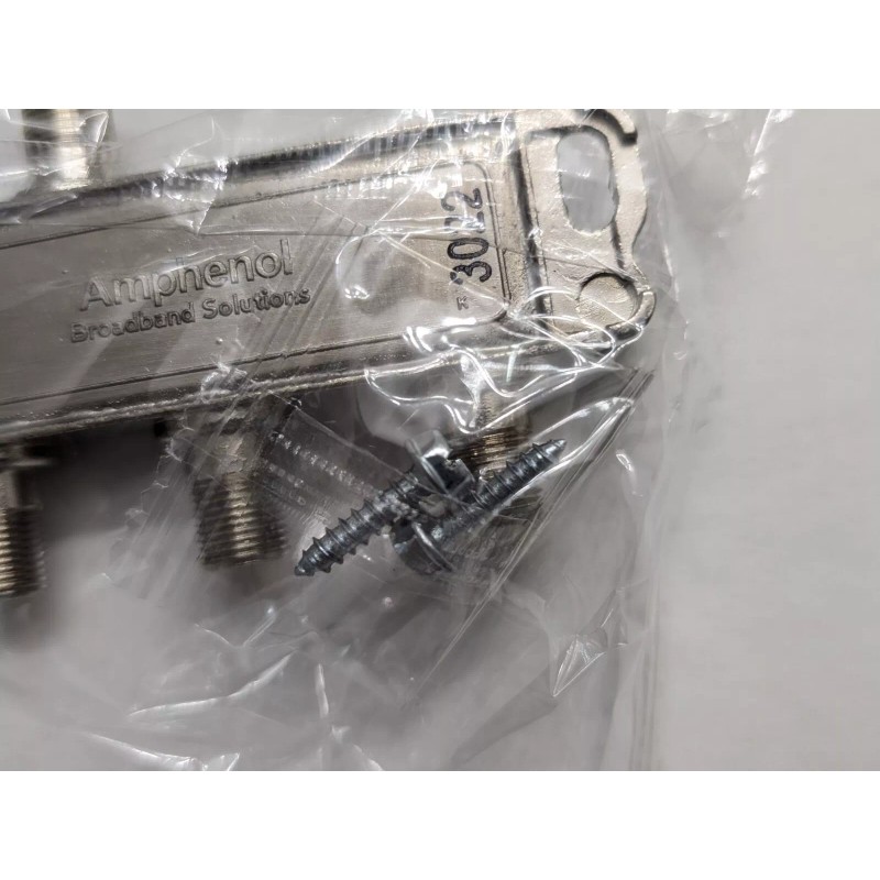 Amphenol Broadband Solutions 3-Way Balance -5.5db Loss Digital Splitter BDS103HB