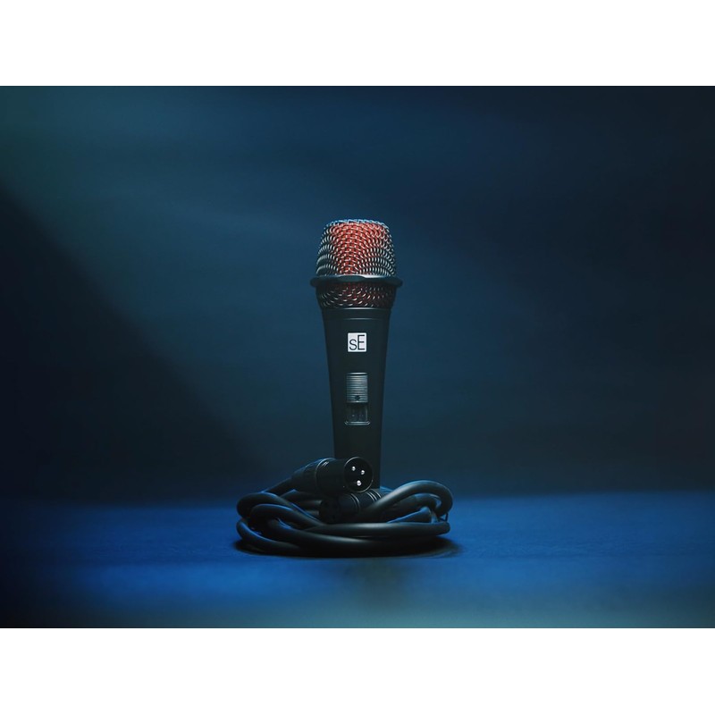 SE Electronics V2-SW-XLR Supercardioid Dynamic Handheld Microphone with On/Off Switch