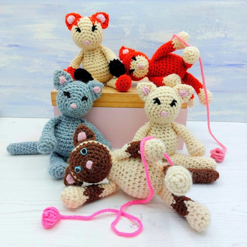 Crochet Kit - Kittens Amigurumi Crochet Materials and Pattern