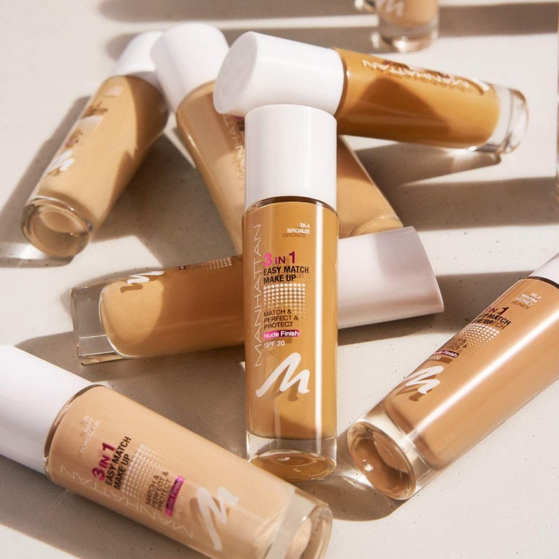 Manhattan 3-in-1 Easy Match Make Up, Oil-Free Foundation for a