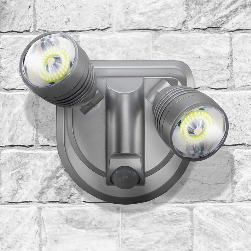 FISHTEC ® Double Spot 180° Adjustable Outdoor Light 500 Lumen