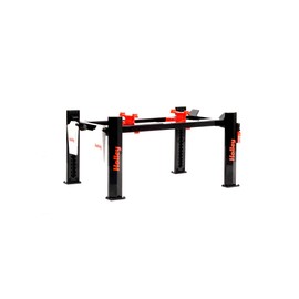 Greenlight 1:18 Four-Post Lift - Holle* Performance 13638 [Shipping from Canada]