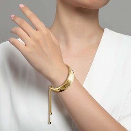 LILIE&WHITE Adjustable Women's Bracelet in Gold - Elegant Design with Sliding Mechanism, Stylish Bracelet for Everyday and Special Occasions, Copper, No Gemstone