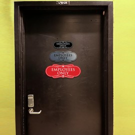 Designer EMPLOYEES ONLY Sign | Easy Installation | Office or Business Signs | Workplace Safety - Brushed Gold - Medium (1 Pack)