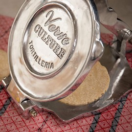 Large Tortilla Press by Verve CULTURE, Aluminum Street Taco Press and Quesadilla Maker, Aplastador de Tortillas, Tortilla Maker, 9”