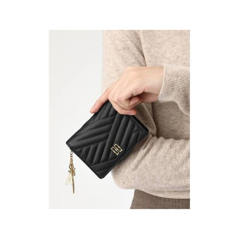 Daks (신세계강남점)블랙 퀼팅 로고 참장식 반지갑 DCWA9F218 (Shinsegae Gangnam) Black