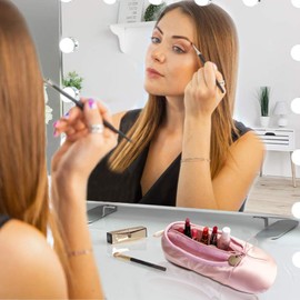 PWQEIONC Ballet Shoe Makeup Bag, Small Cosmetic Bag for Trip Portable Cosmetic Travel Bag, Ballet Dance Shoe Makeup Bag Gifts for Women Girl Dancer Lover (Pale Pink)