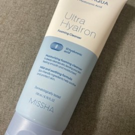 Missha Super Aqua Ultra Hyalon Cleansing Foam 200ml Rich Foaming Face Wash Acne Cleansing Foam / 미샤 수퍼아쿠아 울트라 히알론 클렌징 폼 200ml 풍성한거품 세안제 여드름클렌징폼