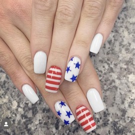 24Pcs Independence Day Press On Nails Medium Fake Nails Blue Five-Pointed Star Glossy Designs White Natural Full Cover Stick on Nails Patriotic Square Acrylic Nails for Women Girls Manicure Decoration