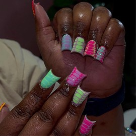 MISUD Duck Nails Press on Duck Shape Nails Medium Fake Nails Glossy Glue on Nails Colorful Crocodile Print Acrylic Nail Supplies Artificial Nail Art Duckbill False Nails with Design DIY 24 pcs