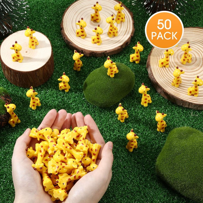 Simgoing 50 Pcs Mini Resin Giraffe Tiny Giraffe Resin Ornaments