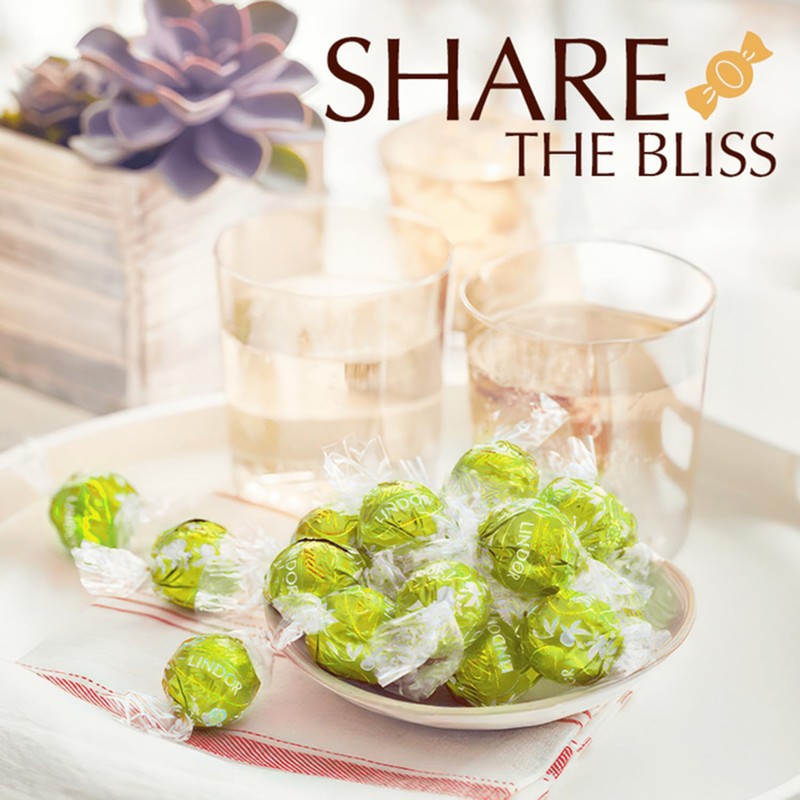 Lindt Lindor Limited Edition Pistachio Milk Chocolate Truffles – Bulk