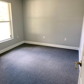 uyoyous 20pcs Commercial Carpet Floor Tiles 20x20 inch PVC Backed Water-Resistant Carpet Squares Heavy Duty Cuttable Tile with Adhesive Stickers for Residential & Commercial Flooring Use