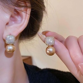 Andelaisi Boho Crystal Pearl Earrings Gold Pearl Dangle Earrings Vintage Rhinestone Pearl Drop Earrings Shiny Wedding Bridal Cz Pearl Earrings Jewelry for Women