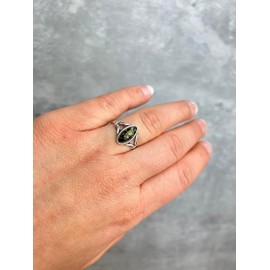 Silver Amber Jewellery - 925 Sterling Silver and Green Baltic Amber Celtic Knots Designer Ring - UK Rng Size T - 7503GT