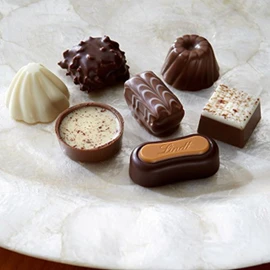 Lindt Creation Dessert, Assorted Chocolate Gift Box, 41 Pieces