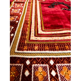 Prayer Mat (+ FREE Prayer Beads Tasbih) Islamic Namaz lace Lightweight soft Muslim Carpet Turkish Janamaz Namaz Sajadah, Ideal for Travel/Home/Office/Masjid/Hajj/Umrah (Red)