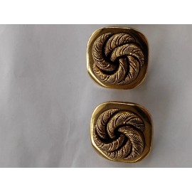 12 GOLD SWIRLED COIL SQUARE BUTTONS  7/8 inch PLASTIC BUTTONS GL42LG