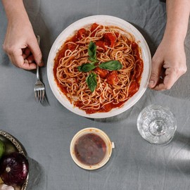 JCUQGDOO 60-Piece Small Plastic Container Set with Lids – 25ml Reusable Sauce Pots, Perfect for Dips, Jelly, Salads – Durable Food Storage Solution