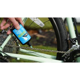 White Lightning 2-in-1 Bike Care 4 oz Lubricant and Degreaser (W20040102)