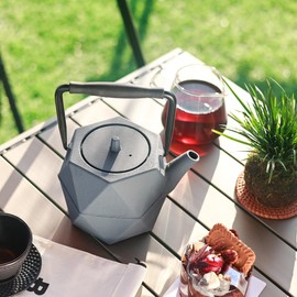 GUANGHEIRON Cast Iron Teapot, 35oz Tea Kettle Stovetop Safe with Infuser for Tea Coffee, Japanese Minimalist Diamond Pattern Tea Pot with Enameled Interior, 1000ml Grey