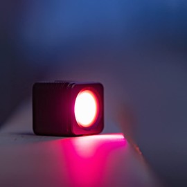 Rollei Lumis Solo 2 LED Cube Small LED Cube with Colour Filter for Use on the Go Optimal Light for Filming with the Smartphone