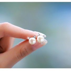 8MM Cat Pearl Earrings Stud for Women, Cute Cat Stud Earrings with Natural Pearl, Women Freshwater Cultured Pearl Button Ball Stud Earrings 925 Sterling Silver - AAAA Quality (Silver)