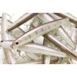 LUCKY CRAFT Flashminnow 110 (767 Ghost White Sea Bass), Surf Fishing Lure