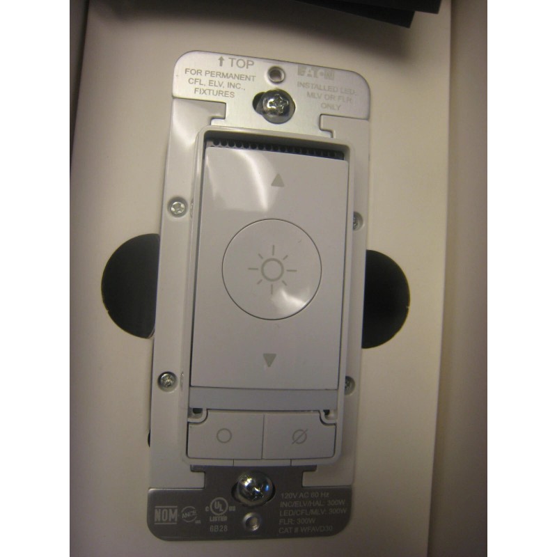 Eaton WFAVD30-W-BX-L Voice Dimmer with Alexa Built-in, White – Dimmer