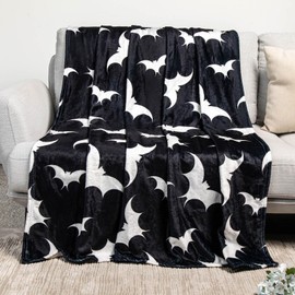 Artlunar Gothic Blanket Bat Black Throw Blanket Cozy Plush Blanket Throw Blankets for Bed Sofa 60" x 50"