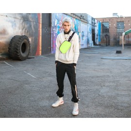 Belt Bag for Women Fanny Pack Dupes, Ginsco Crossbody Bag with Adjustable Strap, Waterproof Unisex Lightweight Everywhere Belt Bag Waist Pouch Fits Hiking Running Travel Fluorescent Green M125