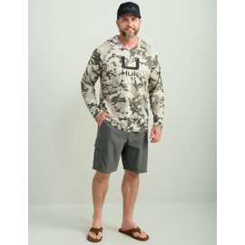 HUK Men's Standard KC Scott Patterned Pursuit Hoodie, Hooded Fishing Shirt, Moss 2.0