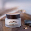 AHAVA Time to smooth | Hidratante de tono uniforme con