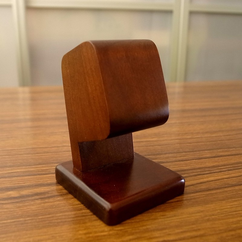 Toyooka Craft SC81 Watch Stand