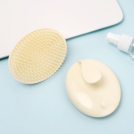 J&S International Hair Scalp Shampoo Rinse Massage Brush Comb