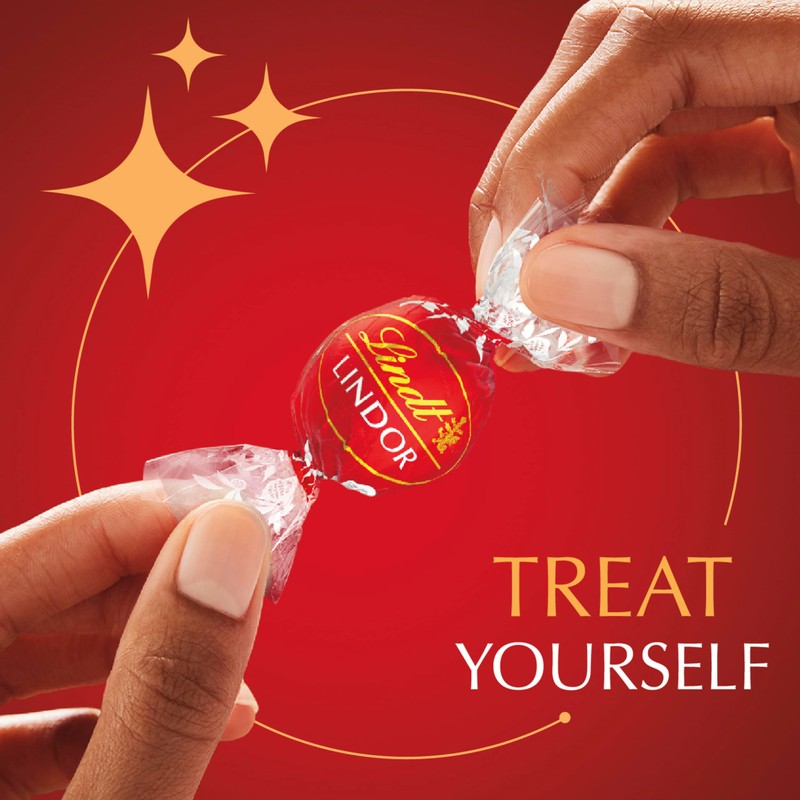 Lindt LINDOR Milk Chocolate Truffles, Milk Chocolate Candy with Smooth,