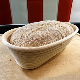 Gärkörbchen, YOCZOX Fermentation Korb aus natürlichem Rattan, Brotteig Gärkorb Handgefertigter Korb für Gärung, Brot, Teig etc. mit Brotschönheitsmesser und Bürste, Ø 35 * 15cm, Höhe 7cm, oval