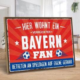ARTFAVES® Wooden Sign with Saying "Hier wohnt EIN verrückter Bayern Fan" Shabby Chic Vintage Sign Decorative Gift on Football Munich Size: 28 x 19 cm