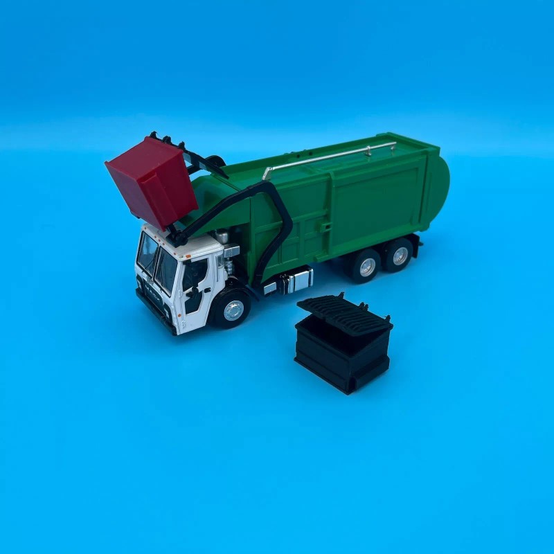 Model Scenery World 2 Dumpsters for Greenlight Mack Refuse Truck