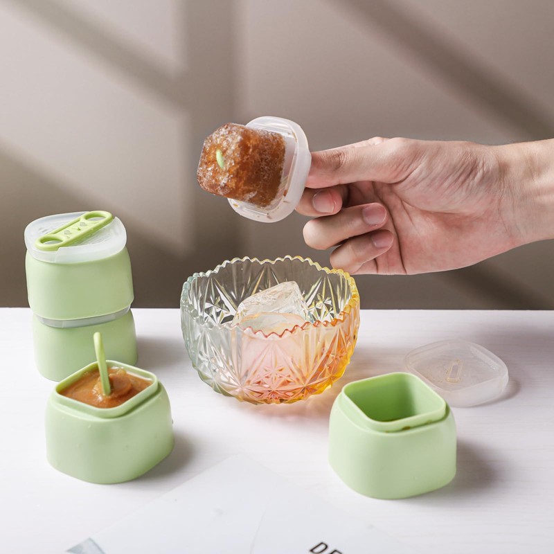 4 Pcs Silicone Ice Cube Molds set with Lids, Easy
