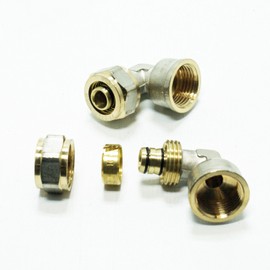 Pipetec Screw Fitting Angle Transition 20 x 2 mm 90° 3/4 Internal Thread for Multilayer Composite Pipe, DVGW, UBA Compliant, up to max. 100 °C