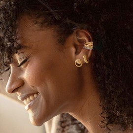 MYEARS Women Clam Shell Earrings Gold Circle Stud 14K Gold Plated Small Simple Hypoallergenic Summer Beach Everyday Jewelry