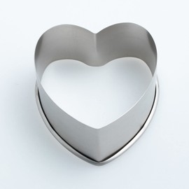 Patissiere 18 – 8 Heart 抜型 φ 80 X H45 PP – 591