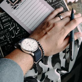 Ayadoo Stripe Nylon Watch Bands, Sport One-Piece Watch Strap Compatible With 20mm Replacement, Black & Blue with Silver Buckle