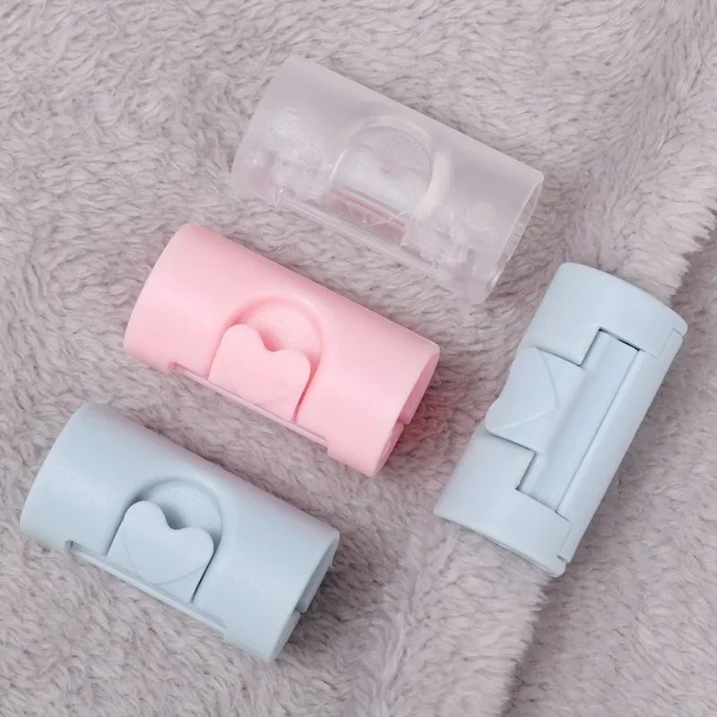 Closiq Bed Sheet Clips Fastener – Non-Slip Resistant Grips for