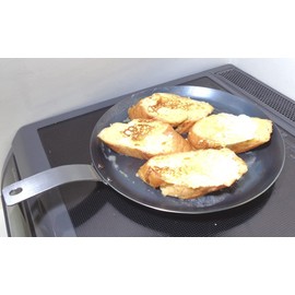 Fujita Metal 028507 Easy to Use Morning & Toast, Crispy Fluffy Pan, Small, Made in Japan, Induction Compatible
